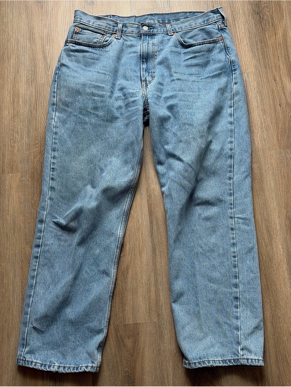 Men’s Levi’s 550 jeans